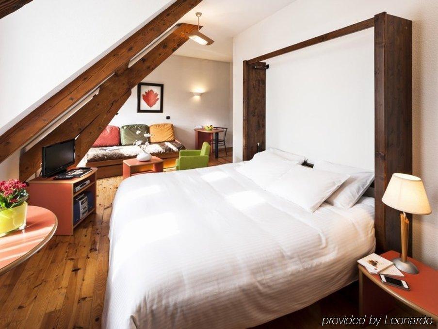 Privilodges Chateau Perrin Гренобль Номер фото